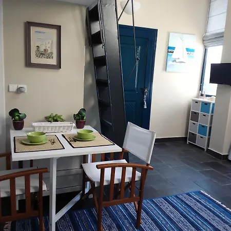 Ntelis Neos Marmaras