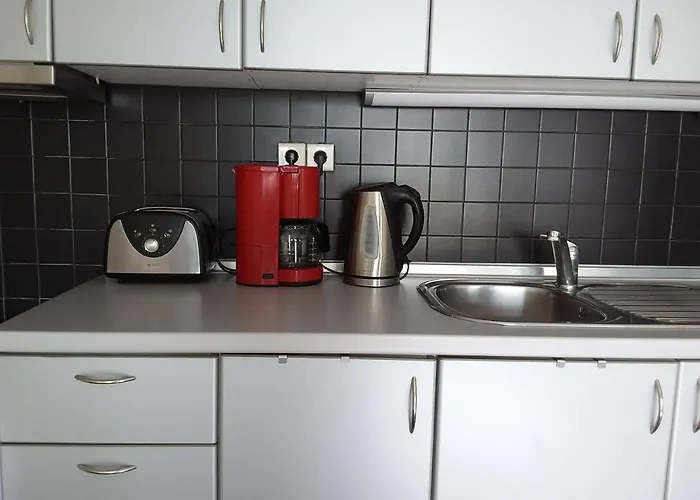 Ntelis * Néos Marmarás