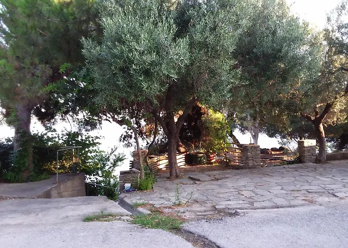 Ntelis * Néos Marmarás